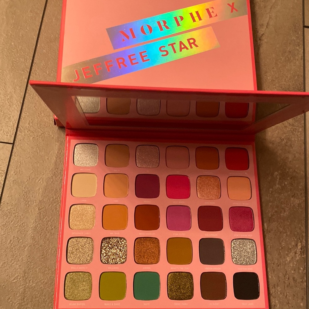 Morphe x Jeffree Star - The Jeffree Star Artistry Palette brand new eyeshadow